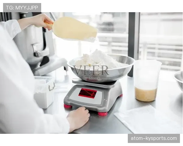 陈梦家冰箱里塞满蛋白粉，连饮料都是自己称重倒的